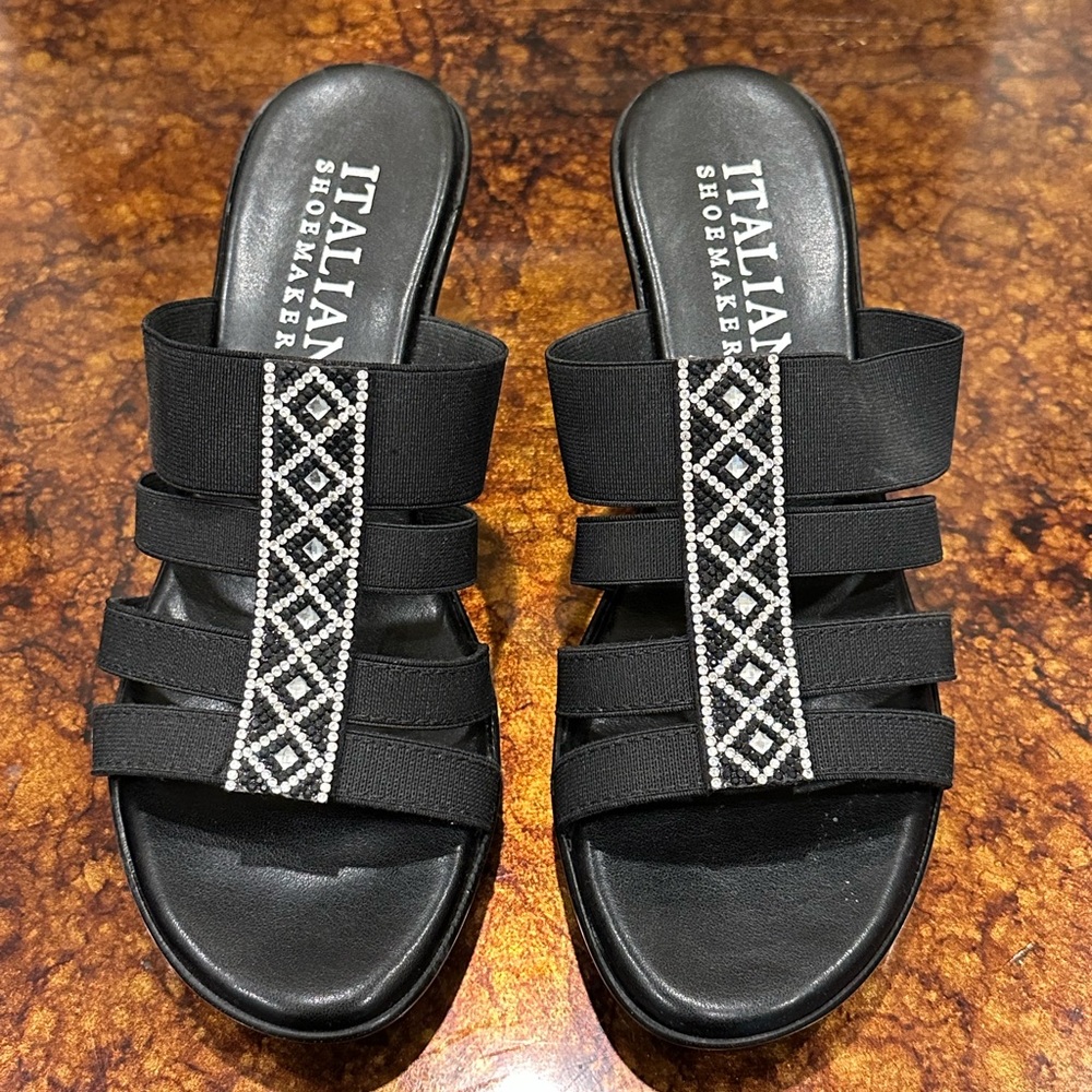 Italian Shoemakers Black Sandal with rhinestone detail - size 7